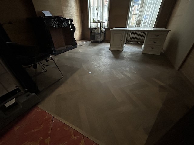 Parket visgraat (+/- 20m²) - afbeelding 2 van  3