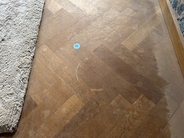 Parketvloer visgraat (+/- 22m²) - afbeelding 3 van  3