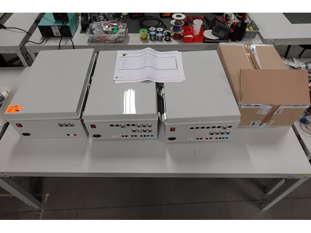 Parrtij diverse elektrische apparatuur - afbeelding 1 van  9