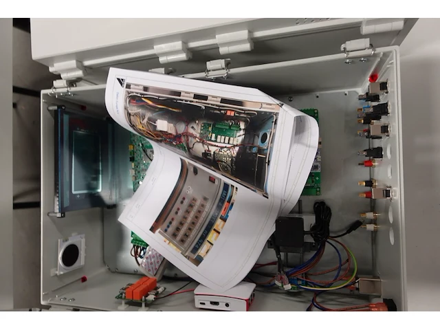 Parrtij diverse elektrische apparatuur - afbeelding 4 van  9