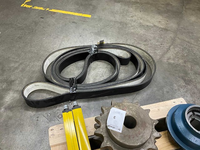 Partij aandrijfassen+ riem - afbeelding 4 van  8