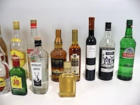 Partij aangebroken drank (x17) - afbeelding 3 van  4
