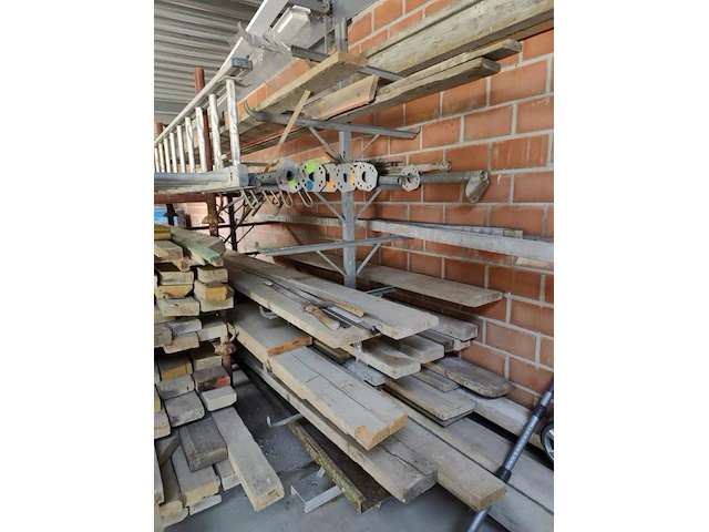 Partij aannemersmateriaal en hout - afbeelding 6 van  9