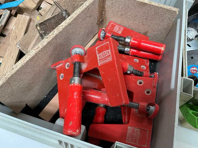 Partij aannemersmateriaal - afbeelding 3 van  8