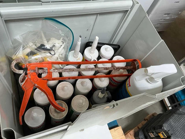 Partij aannemersmateriaal - afbeelding 8 van  8