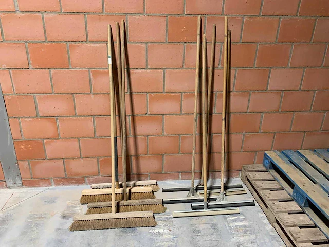Partij aannemersmateriaal - afbeelding 3 van  5