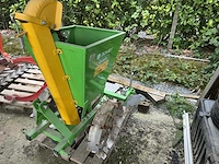 Partij aardappelrooier en pootmachine - afbeelding 4 van  9