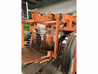 Partij aardappelrooier en pootmachine - afbeelding 8 van  9