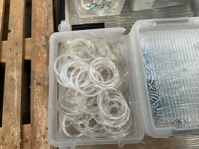 Partij accessoires voor spanplafonds - afbeelding 3 van  9