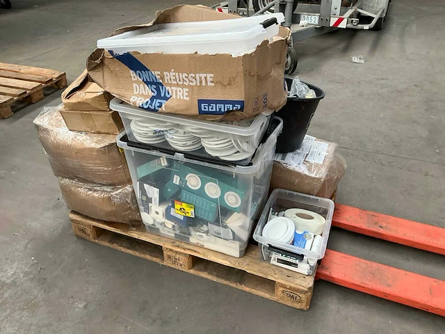 Partij accessoires voor spanplafonds - afbeelding 7 van  9