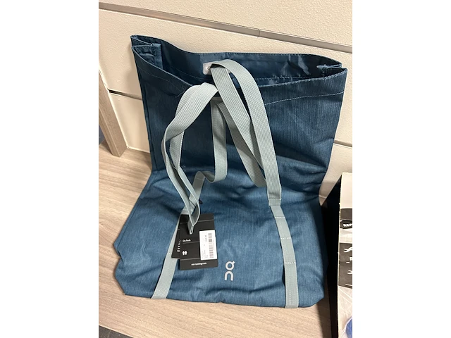 Partij accessoires - afbeelding 4 van  17