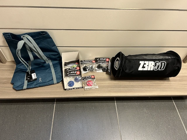 Partij accessoires - afbeelding 11 van  17
