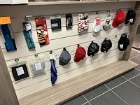 Partij accessoires - afbeelding 1 van  7