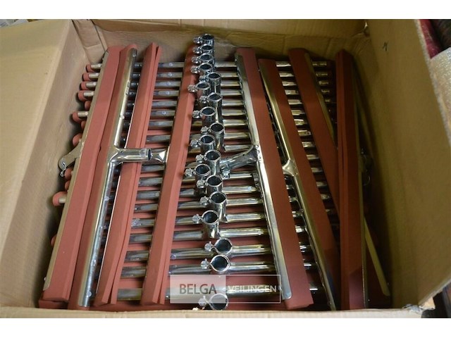 Partij aftrekkers ±55cm lang - afbeelding 1 van  3