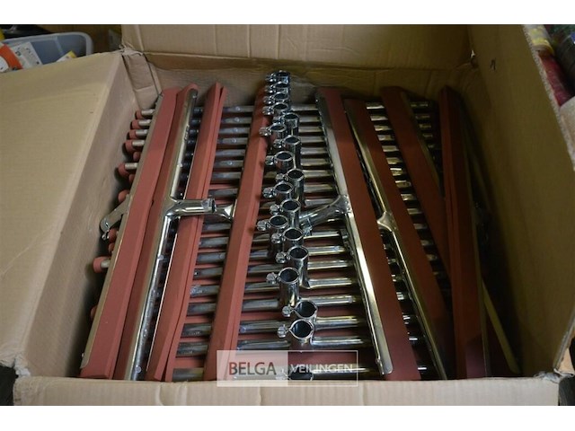 Partij aftrekkers ±55cm lang - afbeelding 1 van  3