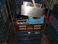 Partij afwas op kar - afbeelding 2 van  4