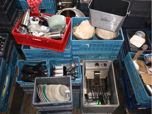 Partij afwas - afbeelding 2 van  6