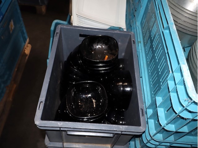 Partij afwas - afbeelding 2 van  5