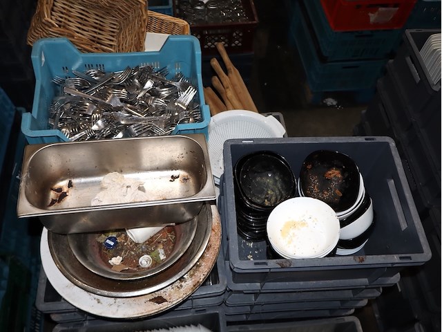 Partij afwas - afbeelding 3 van  4