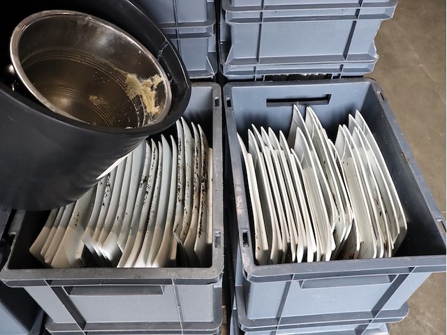 Partij afwas - afbeelding 2 van  6