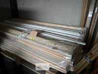 Partij afwerkingslatten l2600xb4,5xd0,7 cm - afbeelding 1 van  2