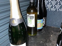 Partij alcoholische dranken - afbeelding 16 van  18