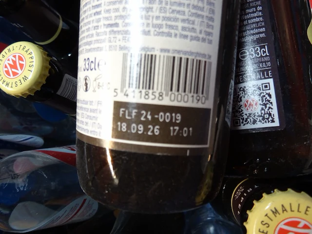 Partij alcoholische dranken - afbeelding 20 van  21