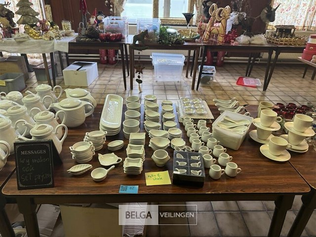 Partij amuse schaaltjes en divers - afbeelding 1 van  8