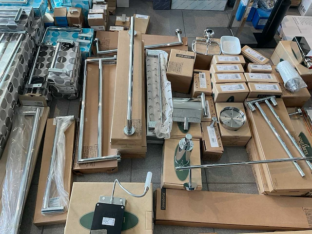 Partij badkamer accessoires - afbeelding 4 van  12