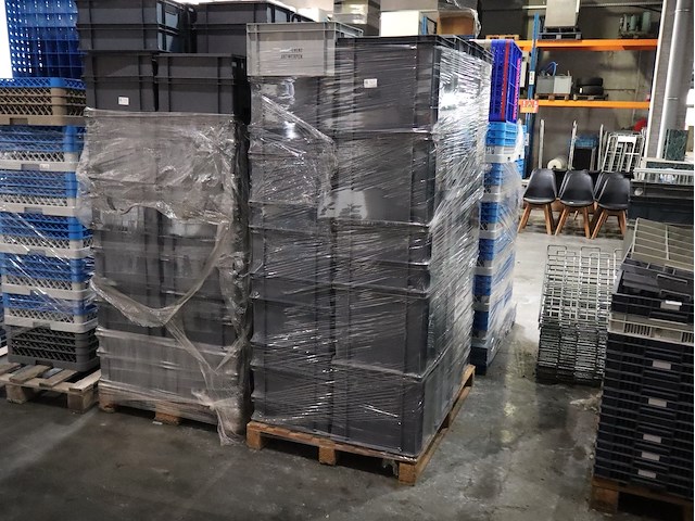 Partij bakken voor servies - afbeelding 1 van  3