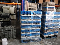 Partij bakken wasstraat - afbeelding 1 van  3