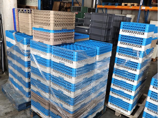 Partij bakken wasstraat - afbeelding 2 van  3