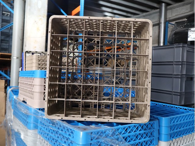 Partij bakken wasstraat - afbeelding 3 van  3