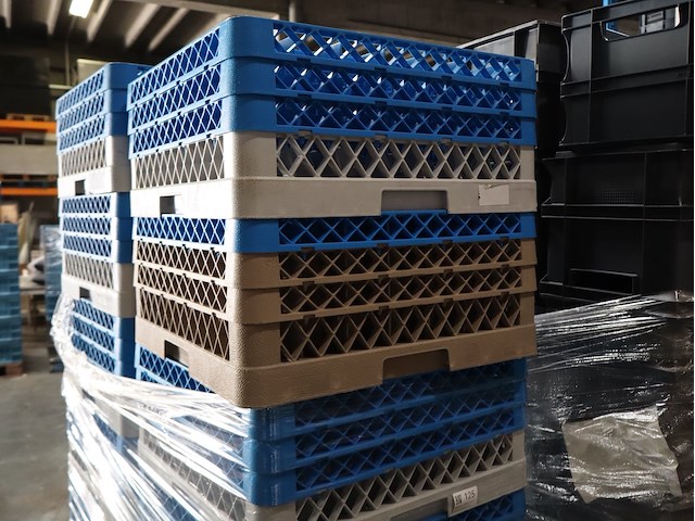 Partij bakken wasstraat - afbeelding 2 van  3