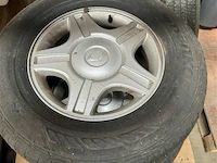 Partij banden en velgen 4x4 - afbeelding 14 van  18