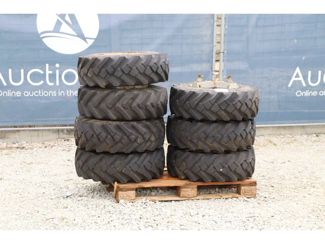 Partij banden schaeffer/weidemann everest 10.0/75-15.3 - afbeelding 1 van  1