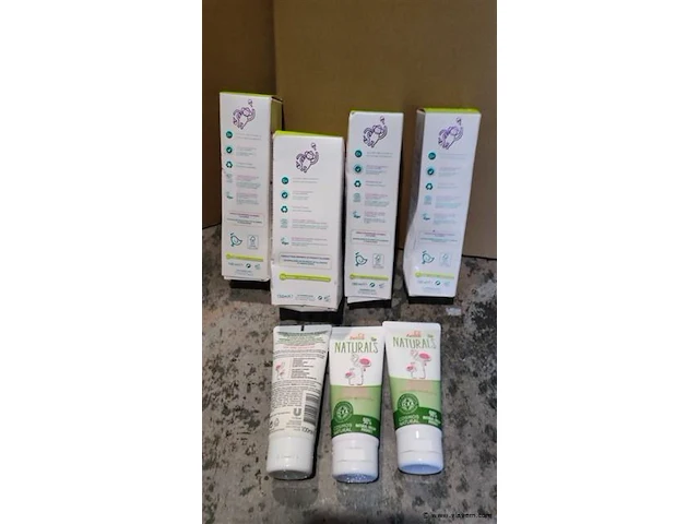Partij bebio & zwitsal verorgingsproducten baby 7 stuks - afbeelding 4 van  4