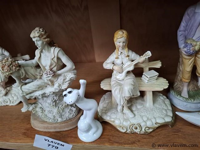 Partij beeldjes - afbeelding 1 van  2