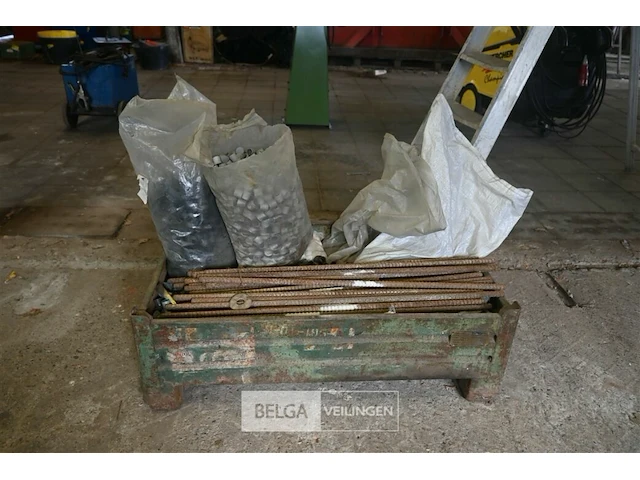 Partij bekistingsmateriaal - afbeelding 2 van  6