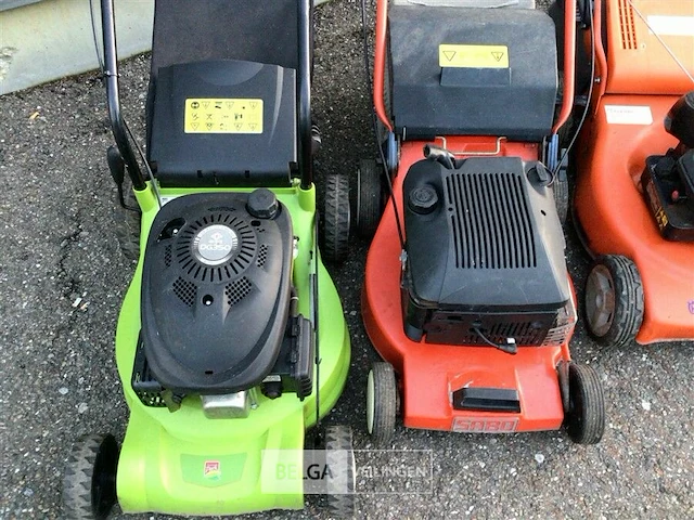 Partij benzine grasmaaiers - afbeelding 4 van  6