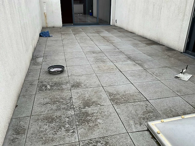 Partij beton terrastegels - afbeelding 2 van  2