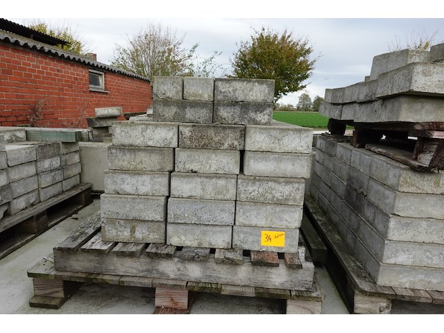 Partij betonnen gewelven - afbeelding 5 van  8