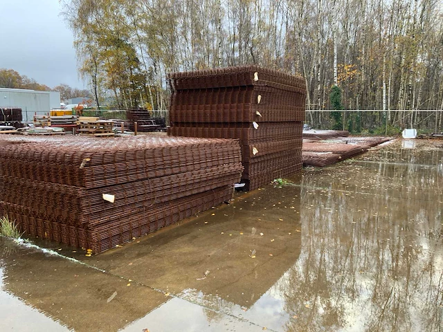 Partij betonnetten - afbeelding 1 van  9