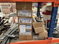 Partij bevestigingsmateriaal en spanvijzen - afbeelding 2 van  5