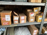 Partij bevestigingsmateriaal - afbeelding 1 van  4