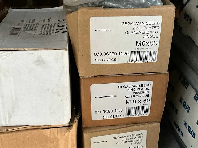 Partij bevestigingsmateriaal - afbeelding 5 van  5