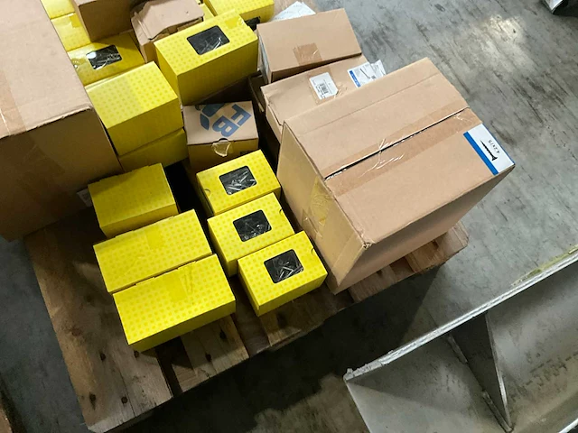 Partij bevestigingsmateriaal - afbeelding 6 van  20