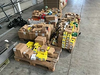 Partij bevestigingsmateriaal - afbeelding 10 van  20