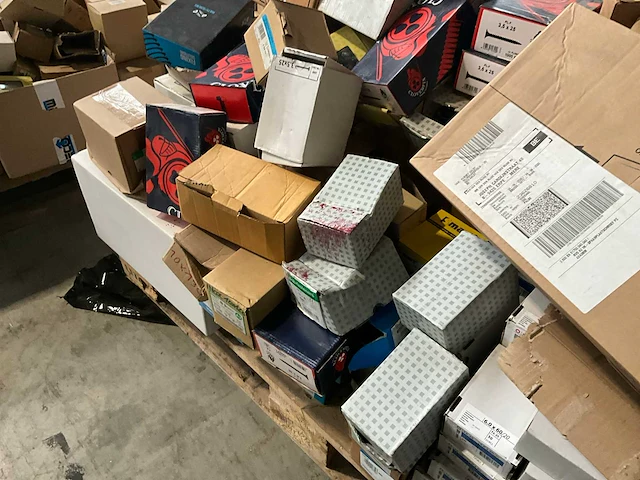 Partij bevestigingsmateriaal - afbeelding 19 van  20