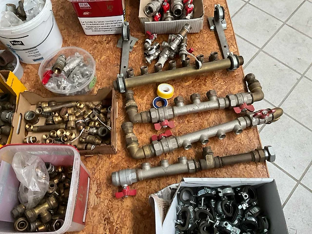 Partij bevestigingsmateriaal - afbeelding 7 van  17
